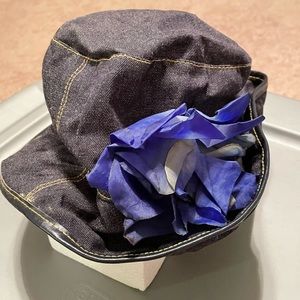Brand new Womems Jean hat with Flower on side cute